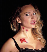 Halloween Vampirbiss als Tattoo
