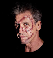 8 Halloween Wunden genäht und geklammert als Tattoo