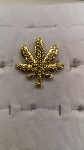 Ring als Hanfblatt in gold