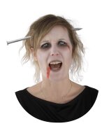 Halloween blutiger Nagel durch den Kopf